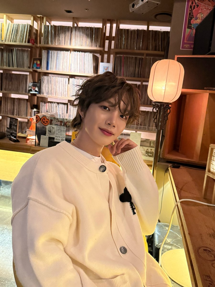 youngwiutour's tweet photo. 📍트래픽 LP BAR
서울 강남구 선릉로161길 21 지하 1층
https://t.co/hz4G8M6CaF

https://t.co/pfAgEuQewi

#임영민 #limyoungmin
#イムヨンミン #林煐岷 #영민투어 https://t.co/erT8DIXL2X
