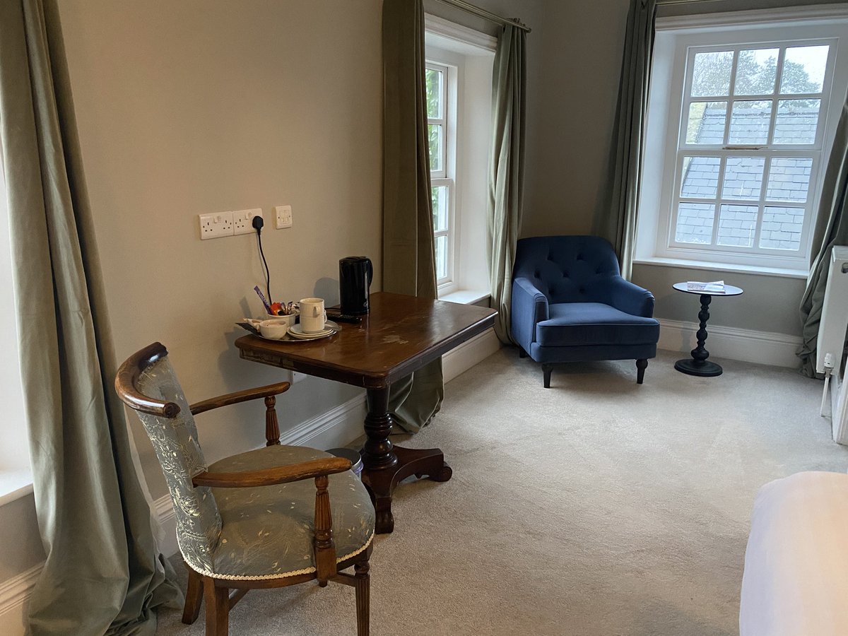 BlancoGoGo's tweet photo. Posh hotel 🏨
7 course #TastingMenu with #wine 🍽️🍷
Overnight stay 🛏️💞
Breakfast in the morning
🍳 🥓 🥞 ☕️ 🫖
As a gift? 🎁 #LuckyGG 🥰 https://t.co/n8kITc6tQM