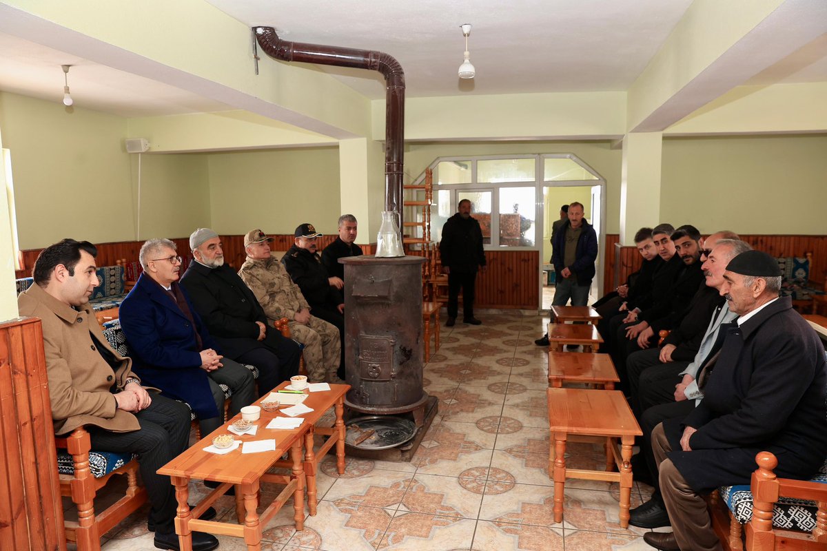 Valimiz sayın <a href="/celikcahit/">Cahit Çelik</a>  ve beraberindeki heyeti ile birlikte  ilçemize bir dizi ziyaret gerçekleştirdi.   Nazik ziyaretleri ve destekleri için sn. Valimize ve beraberindeki heyete  sonsuz teşekkür ederiz.