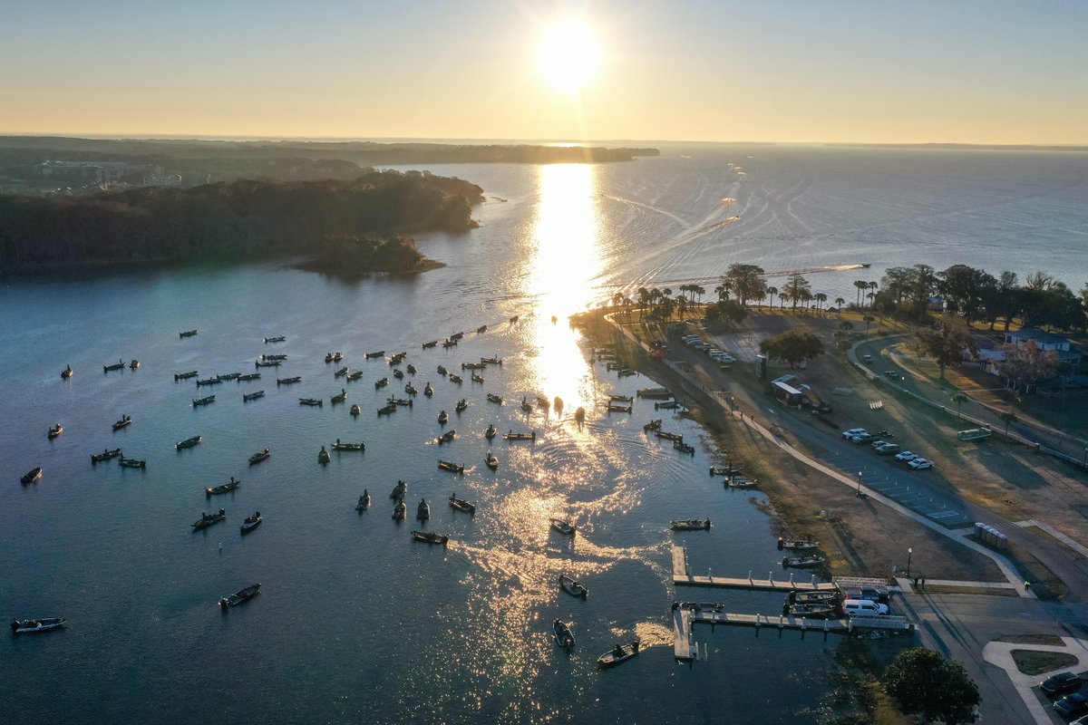 Major League Fishing tweet media