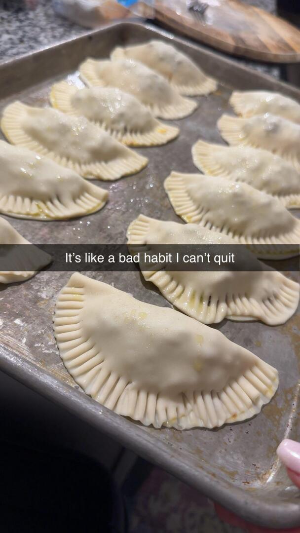 homevsfastfood's tweet photo. [Homemade] empanadas comfort food
👉 https://t.co/J4kfnLdrNE
#homemade #empanadas #comfortfood #familydinner #latinfood #homecooking #food #recipes #foodpic #foodie #foodlover #cooking #hungry #goodfood #homecookingvsfastfood https://t.co/9JDX7Ja43M