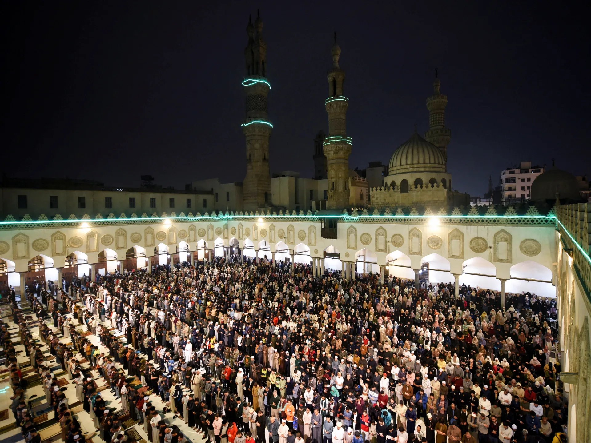 عاجل.. توجيه مهم من محافظ القاهرة بشأن «مساجد التراويح» في رمضان 