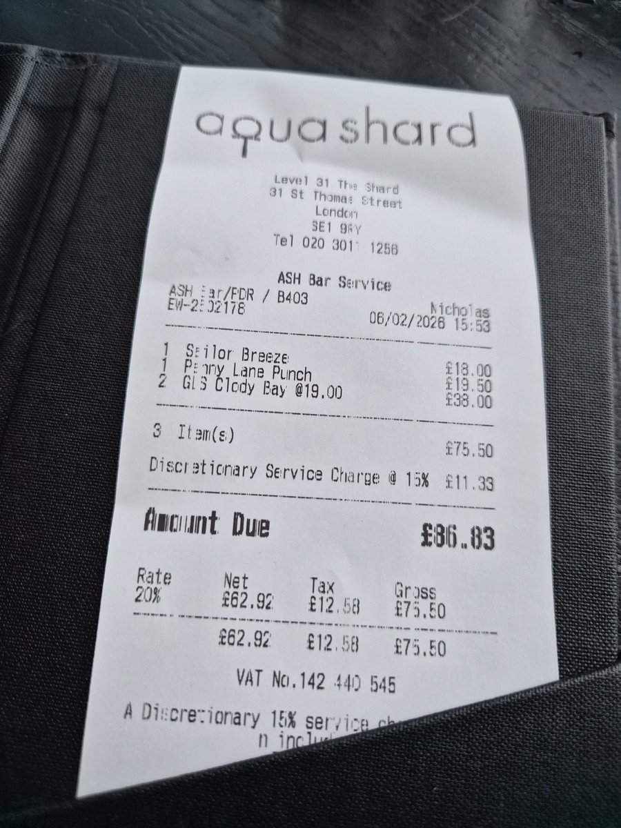 25Ashford's tweet photo. Four drinks....🥂🥂 https://t.co/z3Ng32Qvcf