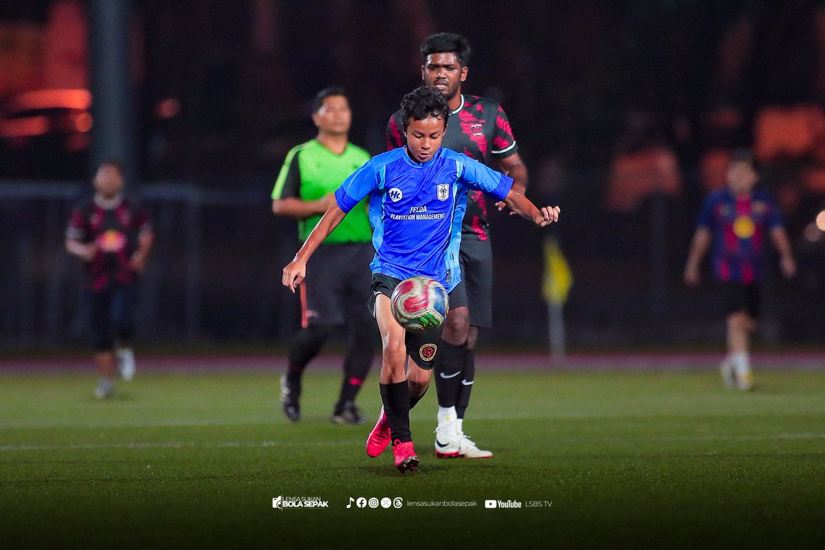 LSBS_TV's tweet photo. FPM HQ FC #gambarbolasepak #bolasepak #bolasepakmalaysia🇲🇾 #gambarbola #lensasukanbolasepak https://t.co/YyPJcgipLT