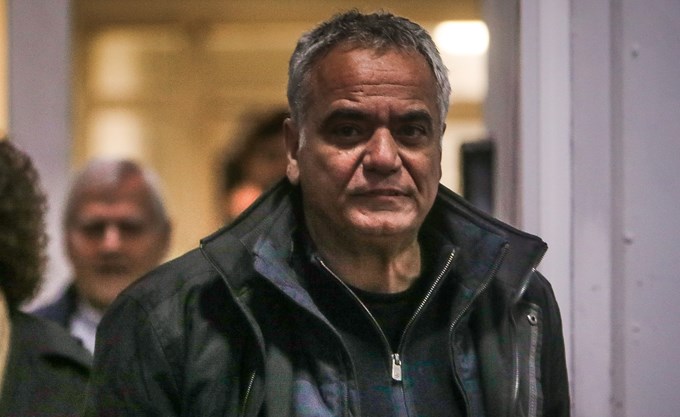 AleaJactaEst101's tweet image. Ο "Έλληνας" που δολοφόνησε τον Τούρκο ελεγκτή εισιτηρίων.
Ονομάζεται Μοχάμεντ Αλ Μπασίρ,
γεννημένος στη Συρία, μπήκε παράνομα στην Ελλάδα το 2013 κ επί Σύριζα έλαβε την ελληνική υπηκοότητα. 
Ελπίζω @thanosplevris να έχει ήδη ξεκινήσει η διαδικασία ανάκλησης υπηκοότητας.