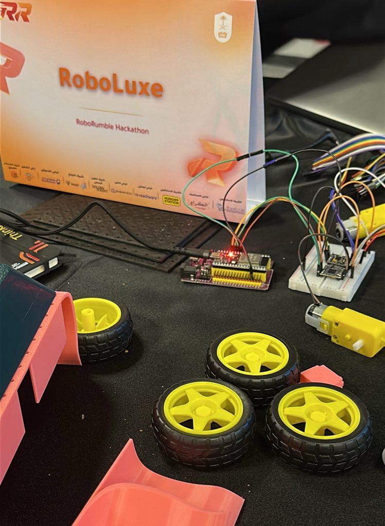 هندِسهَا tweet media