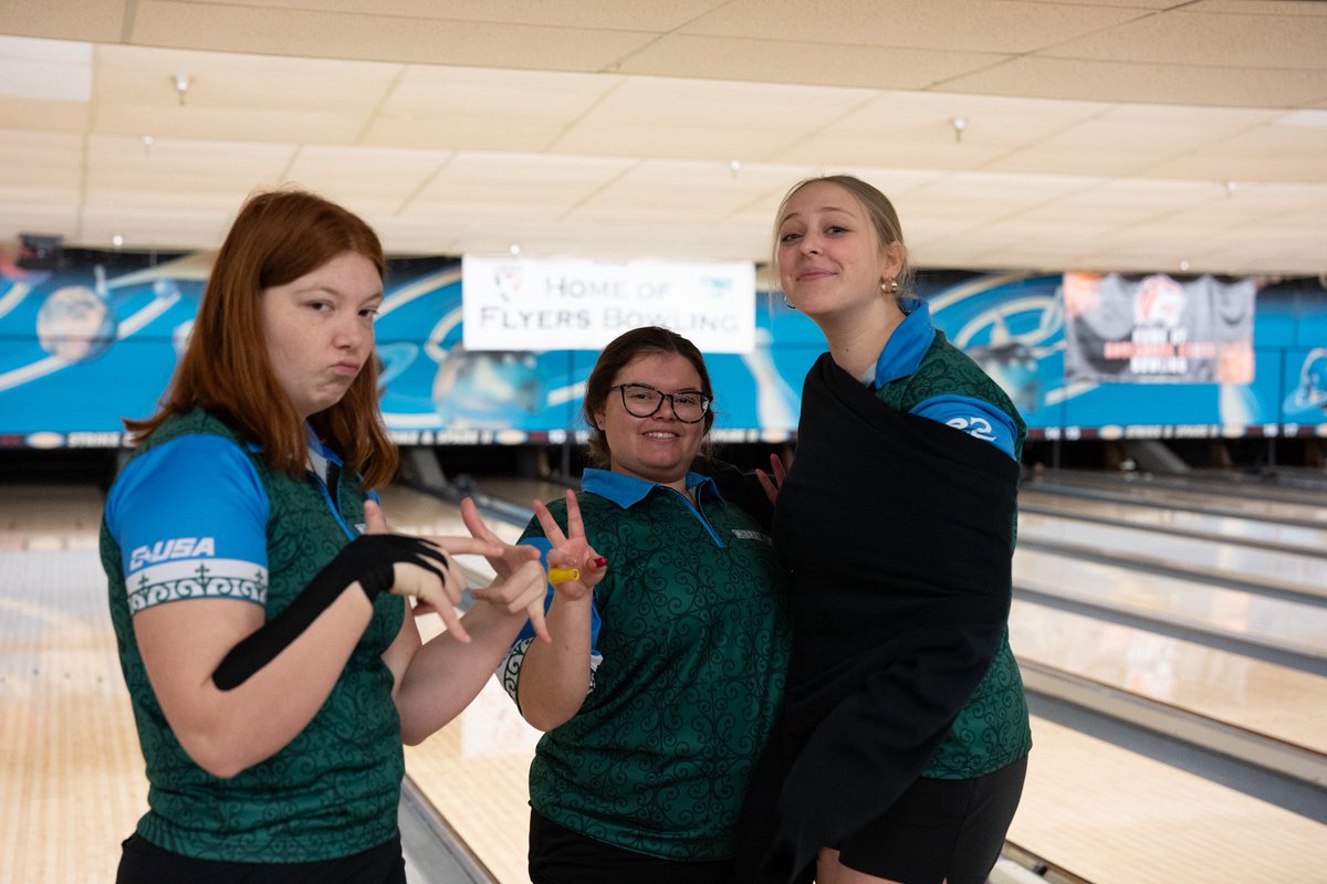 Bringing the carnival spirit with us into day one of competition 🎭✨

#RollWave🌊