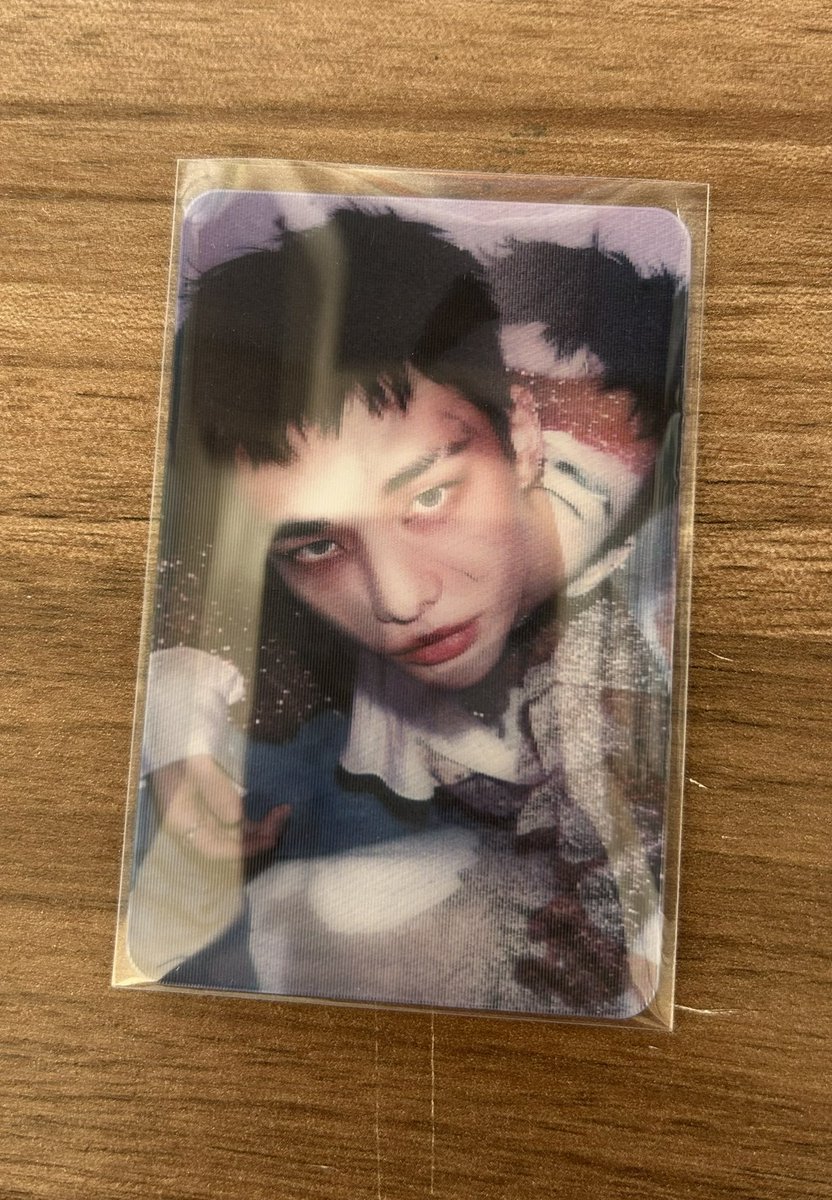 ☁️ — Happy mail !

feedback positivo para <a href="/iluvhjsng/">nana • taeyang’s gf (ex btskzllector)</a> por me vender esse Hyun lenticular lindo, ela demorou um pouco para enviar mas tudo bem, a embalagem e o atendimento ótimos!! obrigada 💗