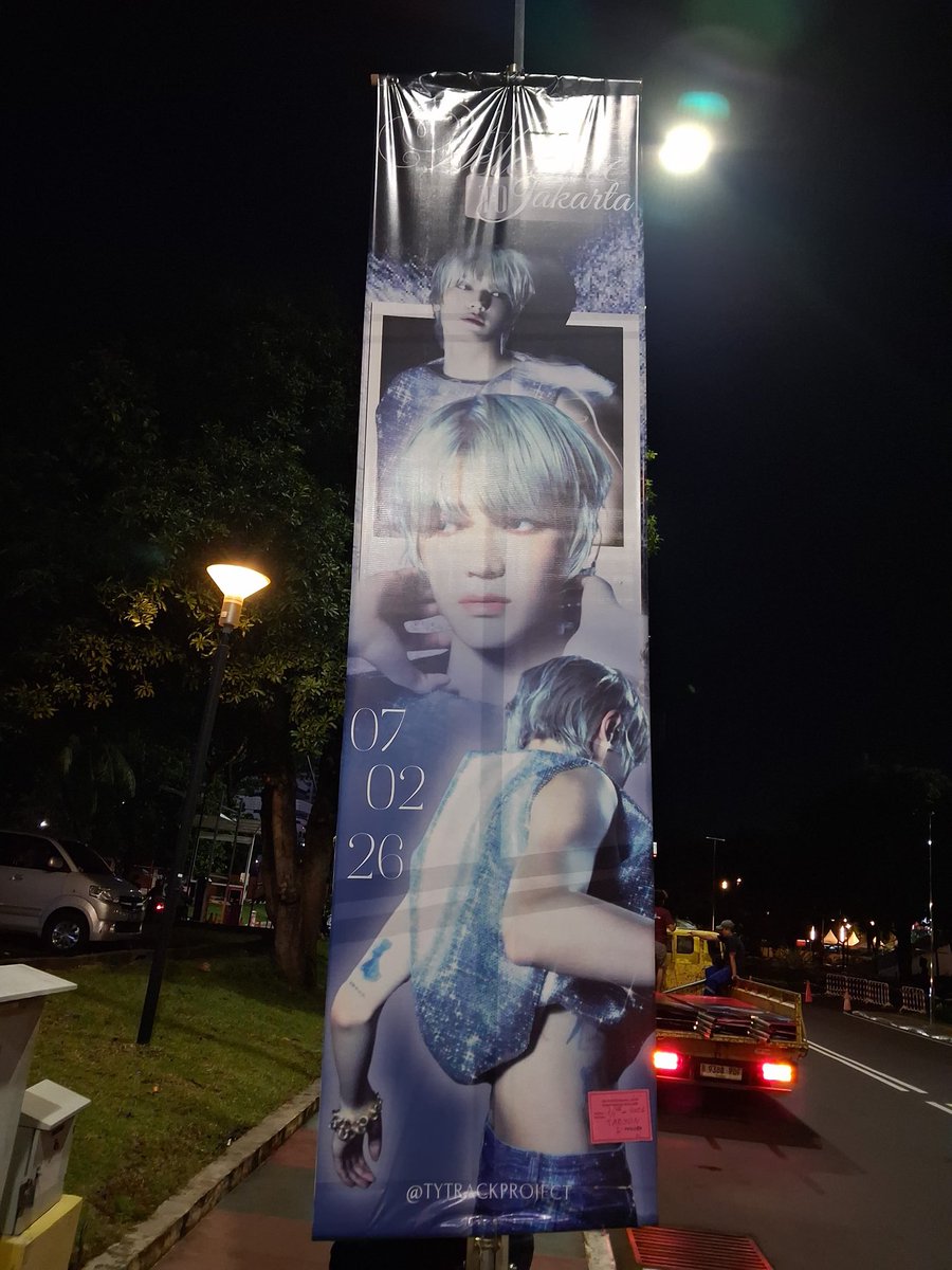 TYTRACKPROJECT's tweet image. TYONGFS! jangan lupa mampir ke banner kitaa ya besok! 😆😆 see you tomorrow tyongfsss ❤️🌹

#OUTENITY_forTY #TAEYONGinJakarta
