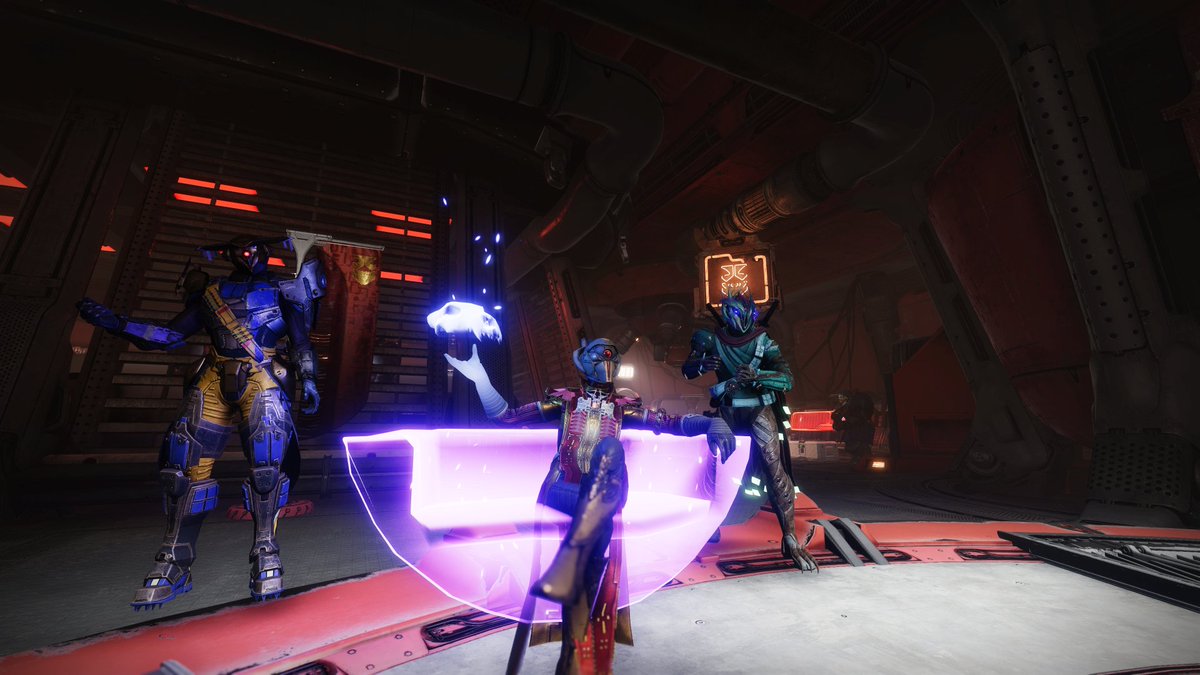 qipisme's tweet photo. Faction leaders come together to celebrate the Pikers win!

#TharsisThreads 
@DestinyTheGame @Destiny2Team @A_dmg04 @BrunoLouviers @MoltenSlowa @Scapes https://t.co/vgzBLCPoqj