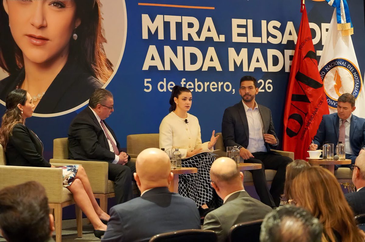 pedroluisnoble's tweet photo. A invitación del @notariadomex, integrantes del @notariadohgo participamos en el encuentro con la Mtra. Elisa de Anda Madrazo, Presidenta del Grupo de Acción Financiera Internacional (GAFI), para abordar temas de prevención del lavado de dinero.

#ElNotariadoSirviendoAHidalgo https://t.co/kbu3HOzsYS