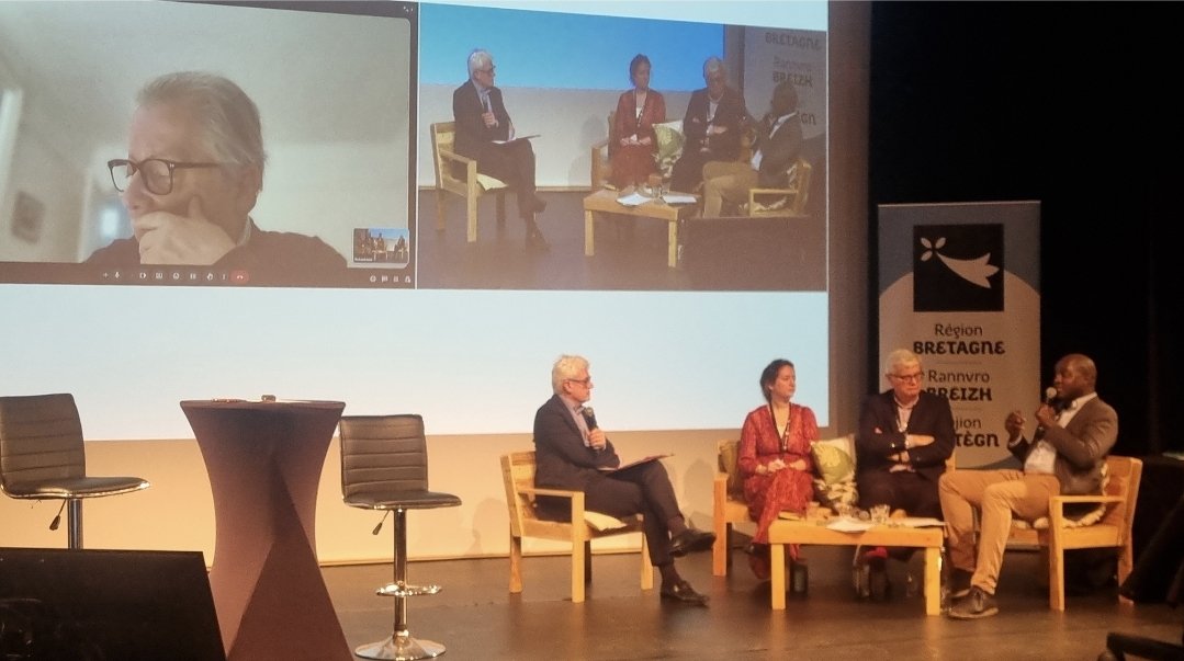 DelaunayYannFV's tweet photo. 🚄 A #Quimper, à la rencontre des acteurs bretons de la solidarité internationale, réunis par la @regionbretagne. 
Ds un contexte géopolitique &amp; budgétaire complexe, échanges indispensables pr répondre ensemble aux défis partagés. Heureux d'y voir des volontaires 🇮🇳🇨🇬🇹🇬🇧🇫 engagés https://t.co/1dxuALGZts