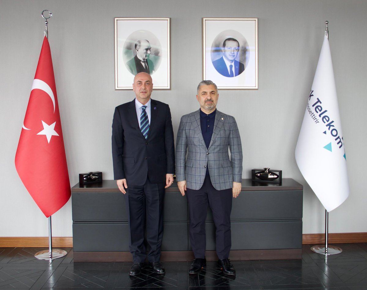 Türk Telekom Genel Müdürü (CEO) Sayın Ebubekir Şahin’e makamında hayırlı olsun ziyaretinde bulundum. 

Ziyaret kapsamında, Baromuz ile Türk Telekom arasında geliştirilebilecek iş birliği alanları hakkında değerlendirmelerde bulunuldu.

Gerçekleştirilen görüşmede, özellikle
