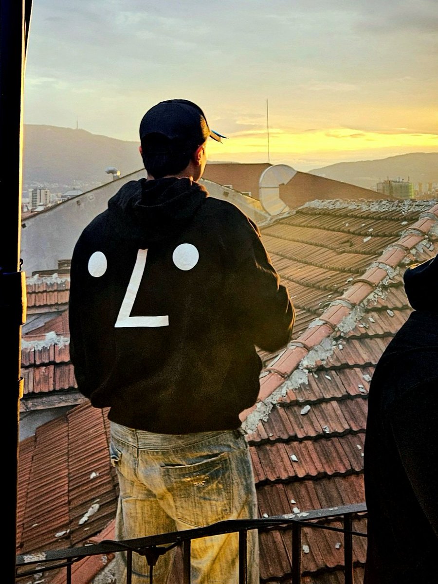 Non-Playable Clothing tweet media