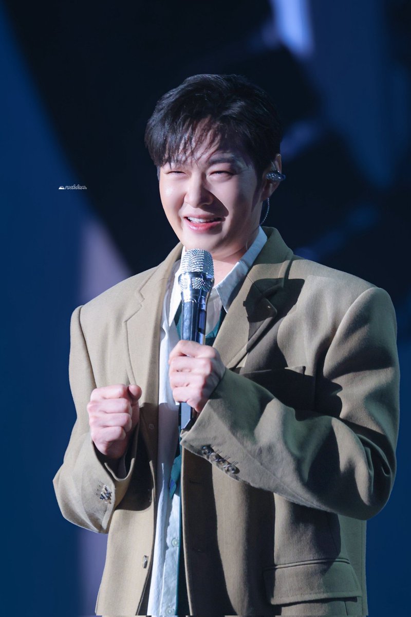 N년전 오늘의 창섭🍑 tweet media