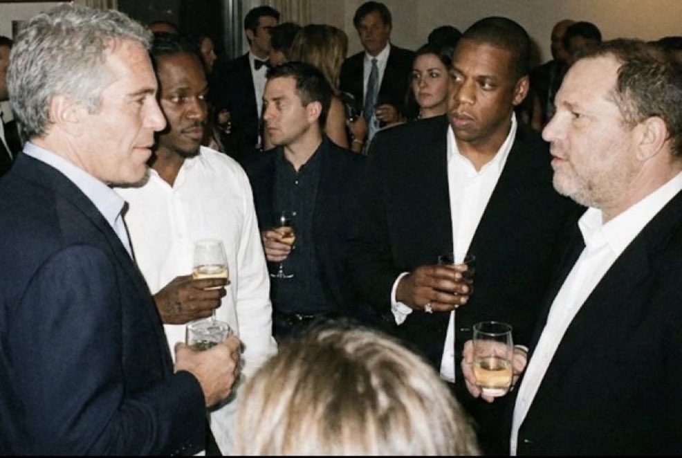 𝓩𝓪𝓷𝓭𝓮𝓻𝓭𝓮𝓮 tweet media