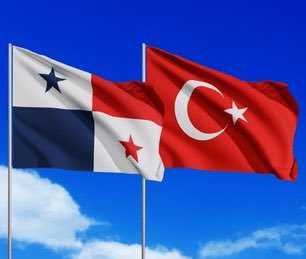 Panama’da çok güzel, hoşgörülü ve futbolu gerçekten seven insanlar var. Birkaç kişiyle sohbet etme fırsatım oldu; gerçekten çok dost canlısılar.

Bu yüzden Panama futbolunu izlemeye ve takip etmeye karar verdim.

Başarılar Panama! 🇹🇷❤️🇵🇦