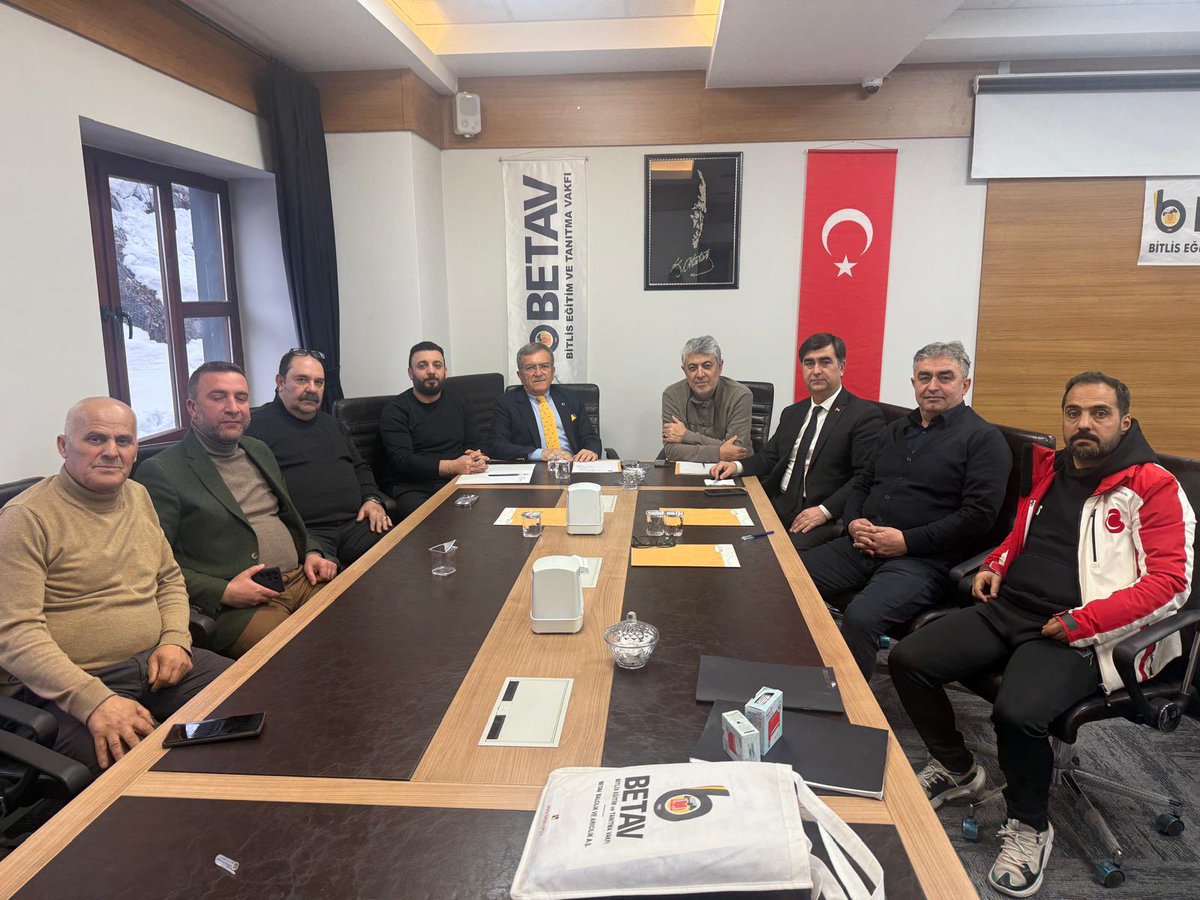 bitlislilerr's tweet photo. Bitlis’in spor geleceği için tarihi bir adım!
Bitlis Eren Spor Kulübü ilk toplantısını BETAV Şube Başkanlığı’nda gerçekleştirdi.
@BetavBitlis @Gokhanaates
#BETAV https://t.co/QnG8gebtb7