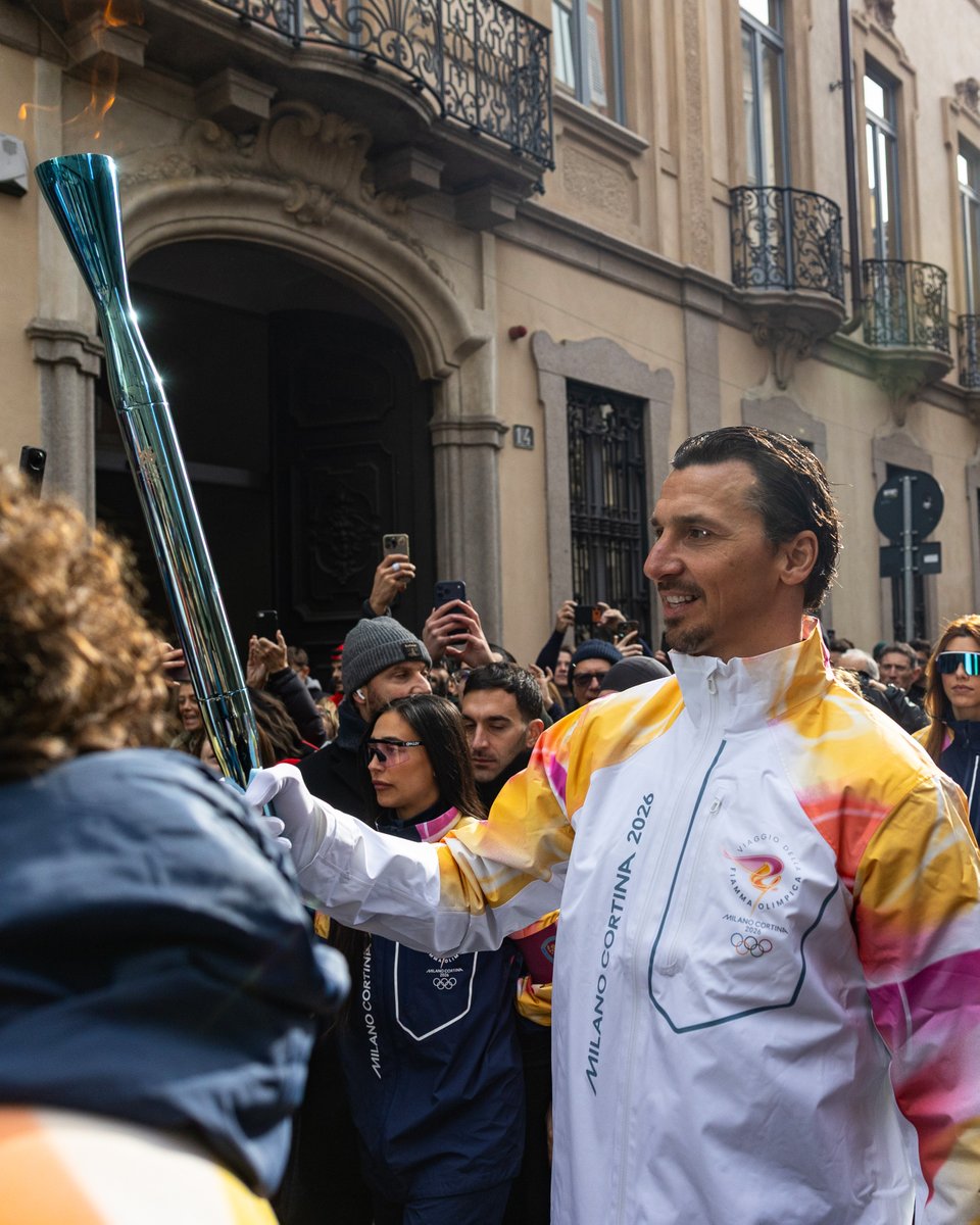 Zlatan Ibrahimović carries the Olympic torch through Milan ahead of the Winter Olympics opening ceremony 🔥