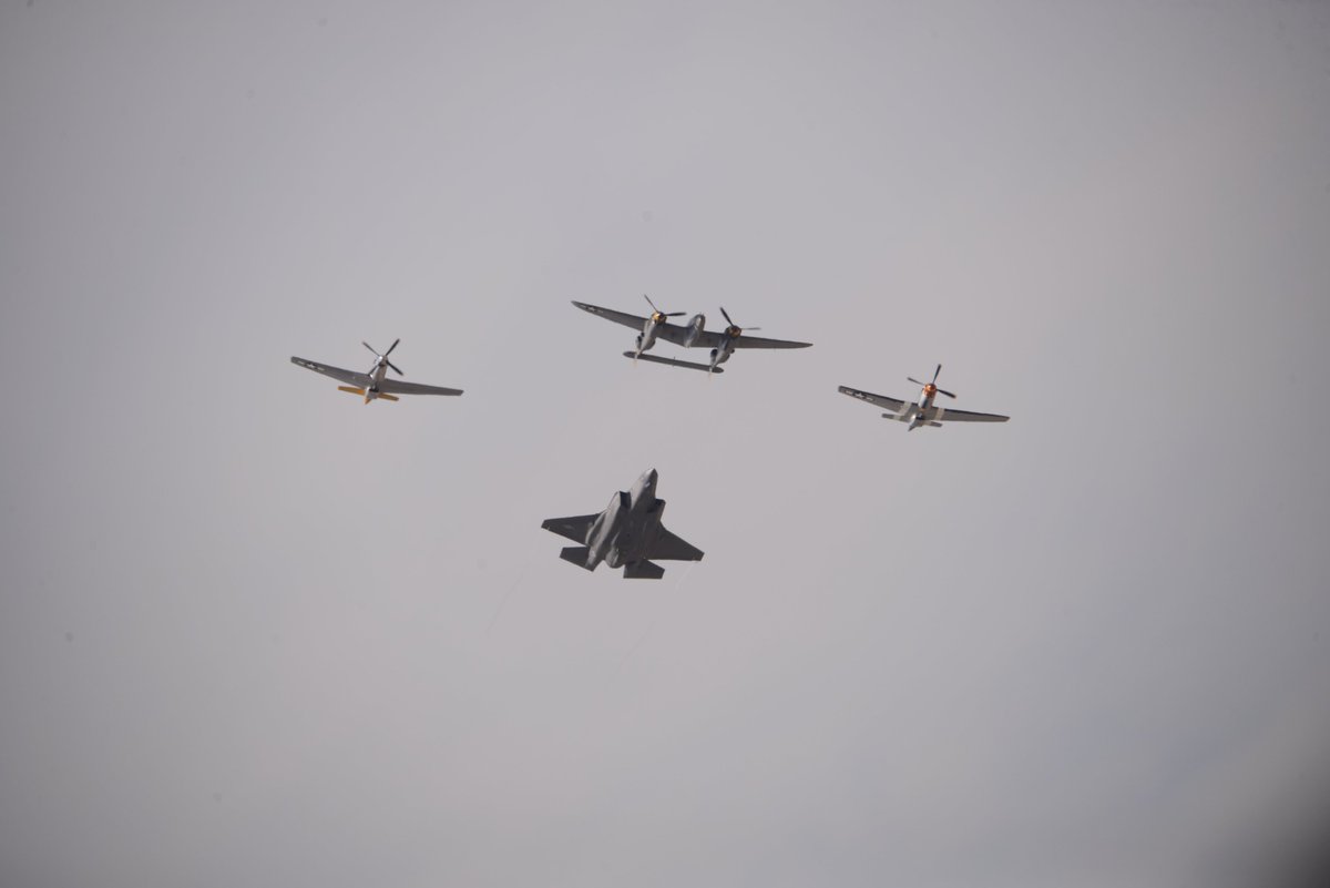 FotobyRudy's tweet image. 63 years of Fighters