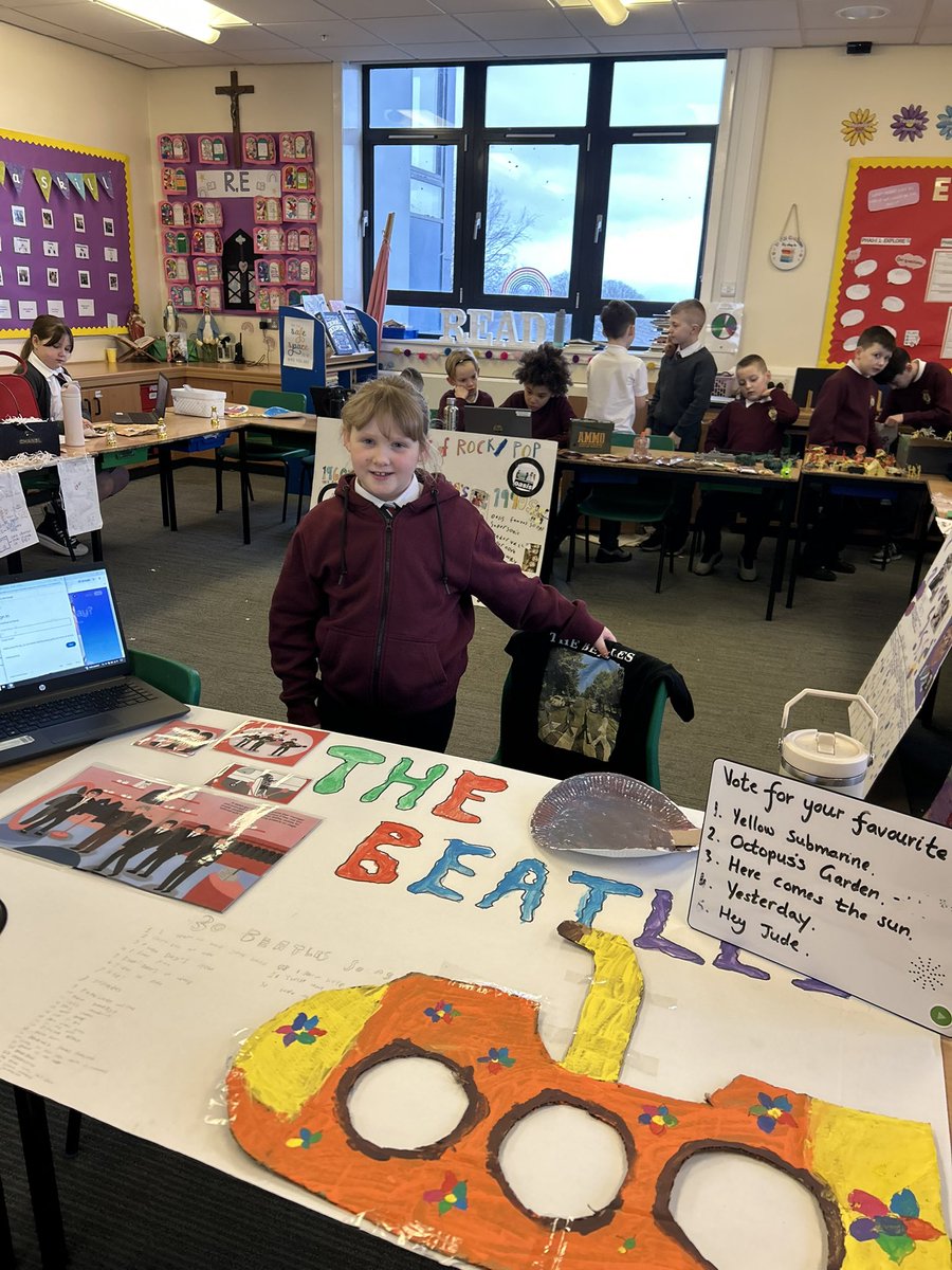 StMichaelsp54's tweet photo. Thanks to all our families for coming along to our Expedition today! P5/4 loved sharing their learning all about famous people from the past 😊📚 https://t.co/eVcCsrr04O