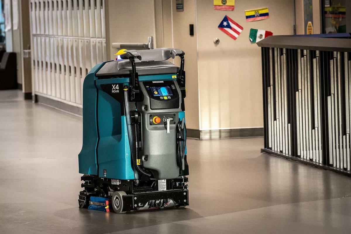 IJCSA's tweet photo. International #Janitorial #Cleaning Services Association News: A $1 million fleet of robots is Spokane Public School custodians’ latest tool for squeaky clean floors - https://t.co/0sLyXcbjLc - https://t.co/YqryJrasEW