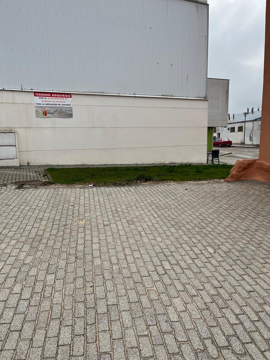 robledodechavela tweet media