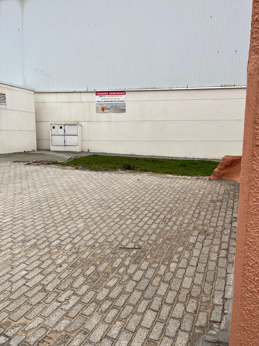 robledodechavela tweet media