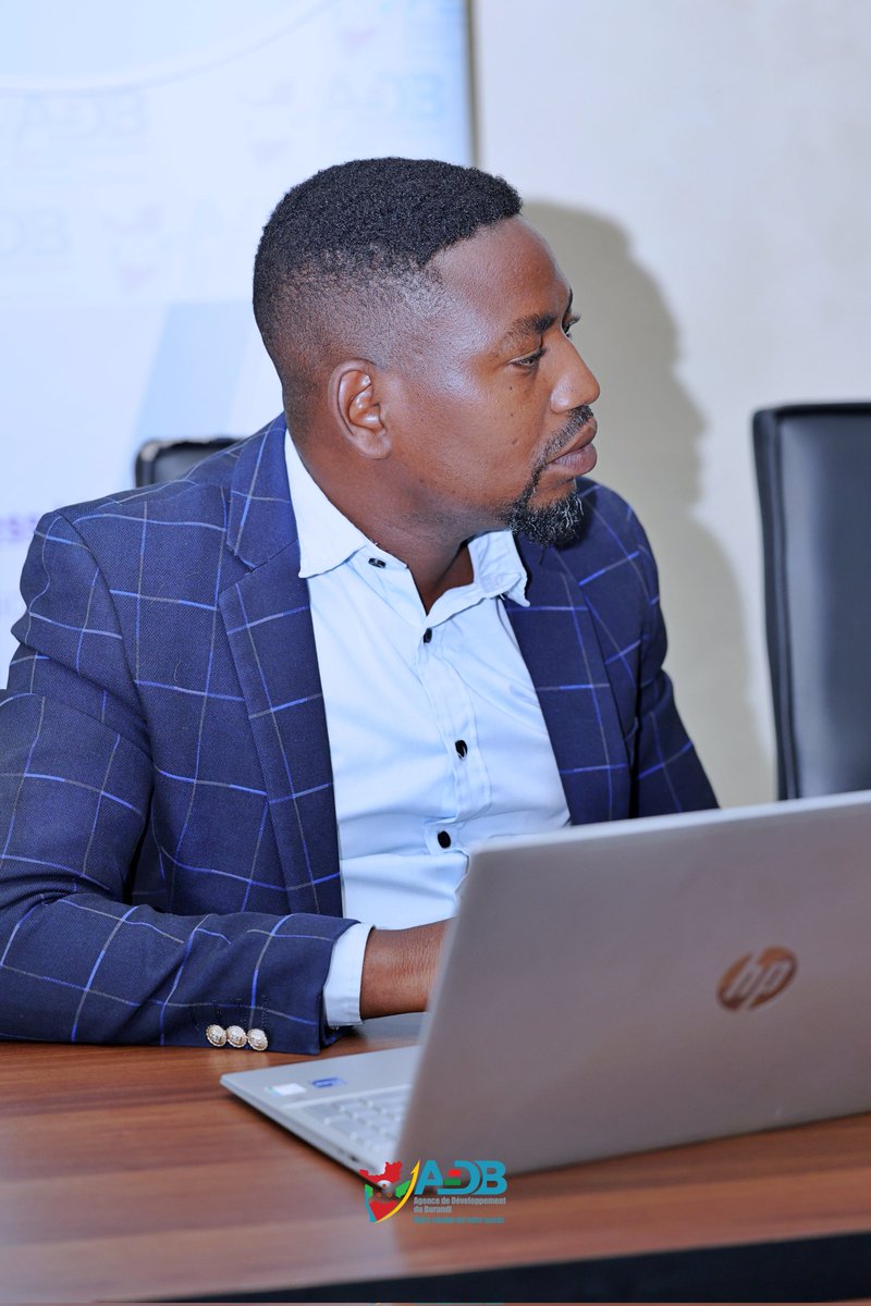 ADB_Burundi's tweet photo. Mr SENTORE a expliqué que le  Burundi est l’un des actionnaires de la @BDEGL2 et que cette visite s’incrit dans le cadre d’une mission de la @BDEGL2 visant à étudier la façon dont elle peut contribuer dans l’implémentation de la Vision 2040-2060 en appuyant le secteur privé. https://t.co/A5x4MfqGZg