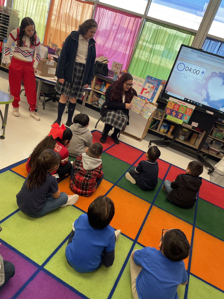 Ysleta_YWLALib's tweet photo. @Ysleta_YWLA Celebrating 🌎World Read Aloud Day at 🏫Sageland Elem. spreading the importance & joy of reading for academic and personal success and growth! 📚 @YsletaISD @YISDLibrarySvc #WorldReadAloudDay #WRAD26 https://t.co/qnQeXeLY4C