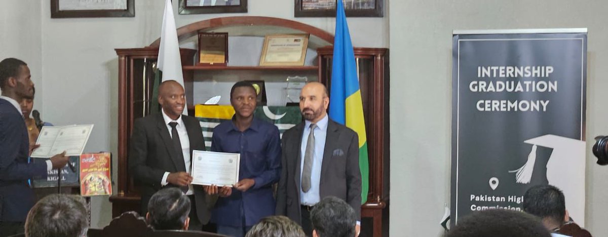 EduConnect Rwanda tweet media