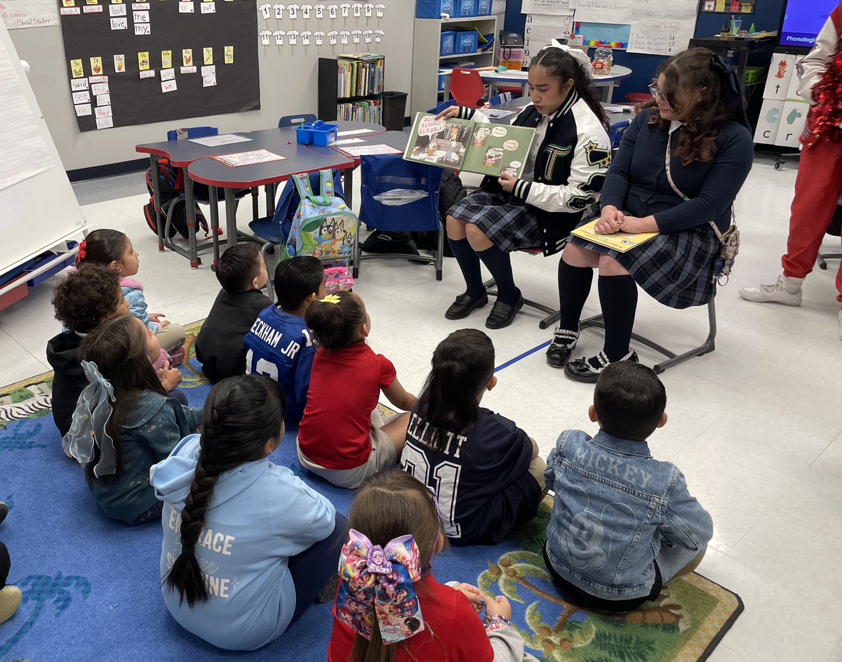 Ysleta_YWLALib's tweet photo. @Ysleta_YWLA Celebrating 🌎World Read Aloud Day at 🏫Sageland Elem. spreading the importance & joy of reading for academic and personal success and growth! 📚 @YsletaISD @YISDLibrarySvc #WorldReadAloudDay #WRAD26 https://t.co/yfziuAfxc3