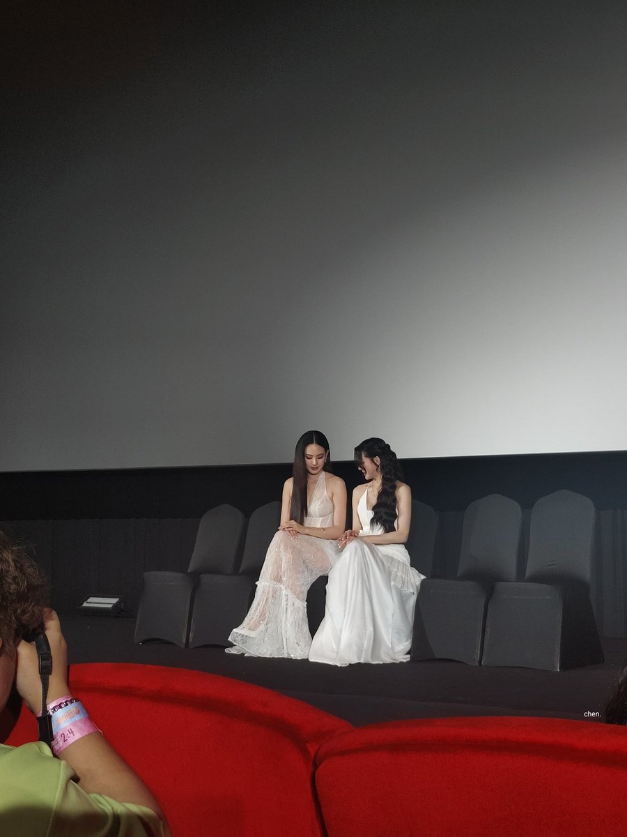 It’s a pleasure to meet you 🤍

I Wanna Be SUPTAR First Premiere

#IWannaBeSupTarFirstPremiere