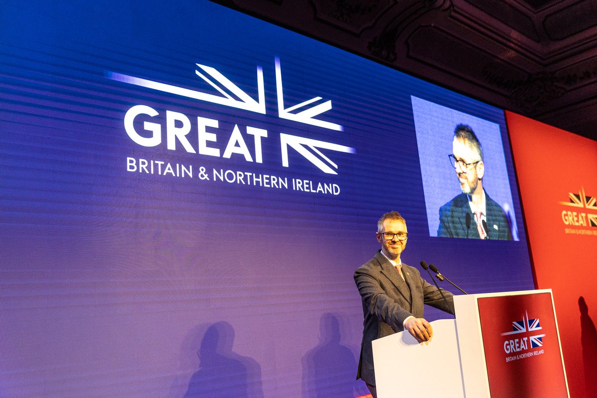 UKinItaly's tweet image. Yesterday we celebrated UK excellence in winter‑sports innovation, from energy systems to cutting‑edge equipment supporting #MilanoCortina2026❄️

Honoured to welcome HRH The Princess Royal @RoyalFamily and the UK Secretary of State @lisanandy @DCMS.
#WinningTogether @GREATBritain