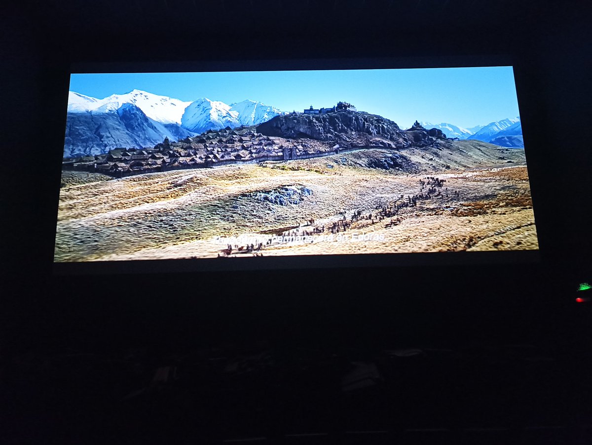 Nezal_gmail's tweet photo. Muy contenta de ver Las dos torres otra vez en el cine 👌💖 https://t.co/Z5zgp3Pvh5