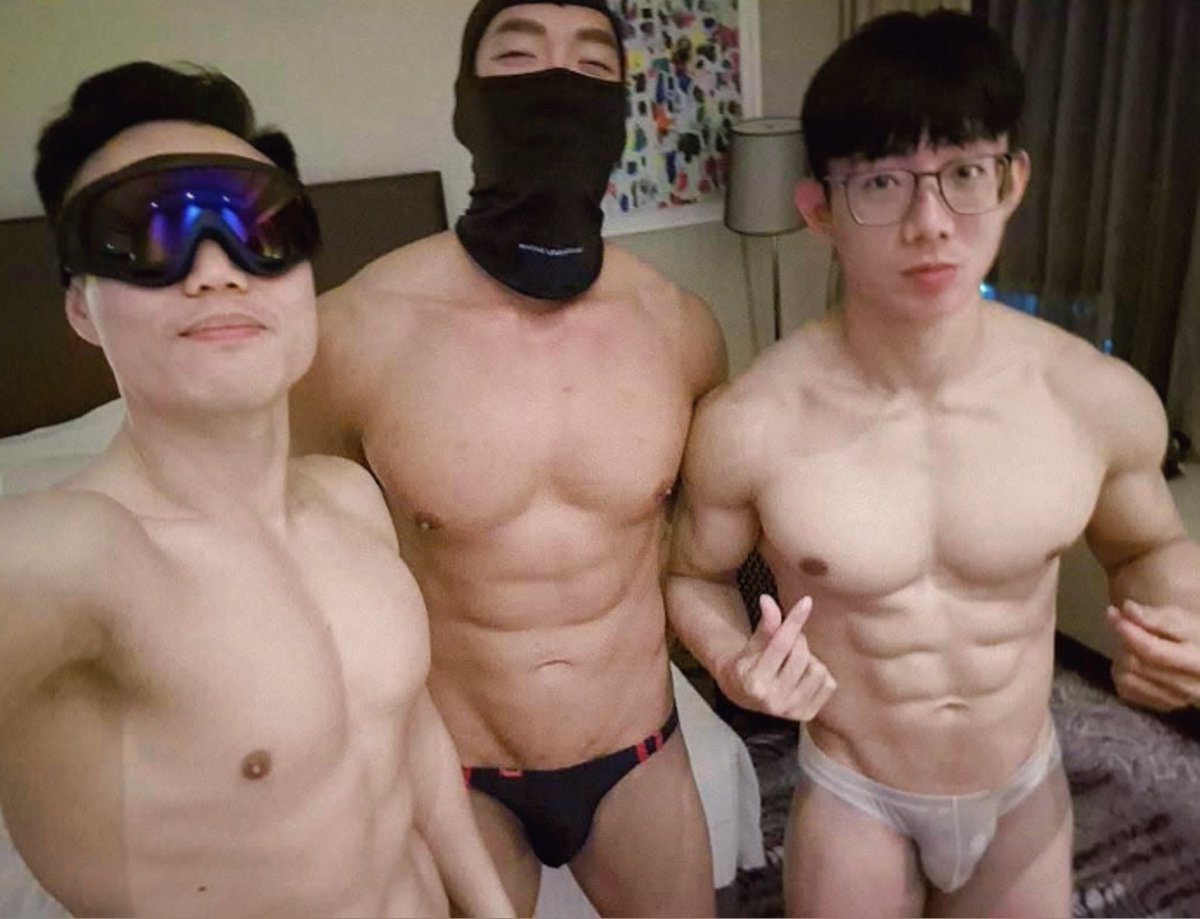 VirginAdonis's tweet photo. Chilling with my gym bros @thehornysgboy and @1stfirst_light. Let’s keep fit and cum together YAY. 🥳 https://t.co/FGw4TrLZ6J
