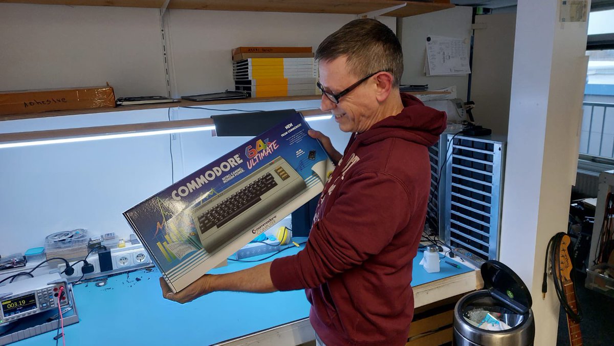 Chat64_NL's tweet image. It arrived! #C64u #FoundersEdition #Chat64
