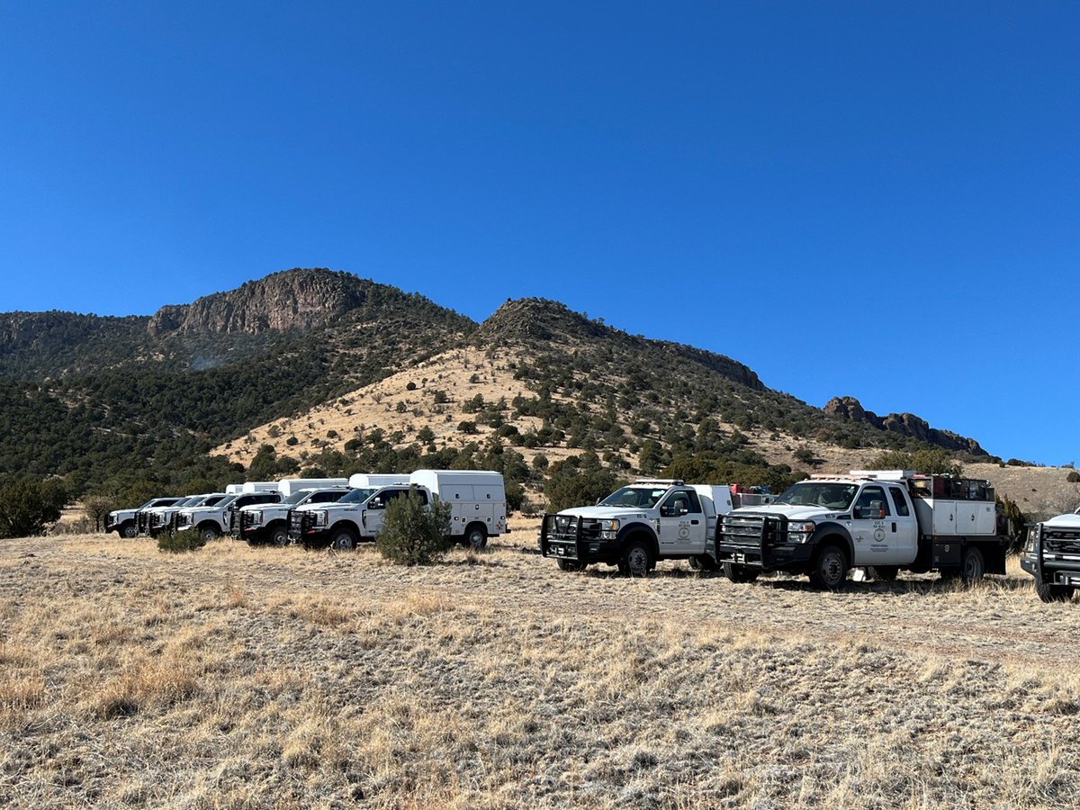 Division responded to the 25-acre Wet Weather Fire near Magdalena — one of many in a pretty big uptick in fire starts statewide, including a 500-acre grass fire west of Santa Rosa. Eastern NM is at the highest risk: tie up chains, hold off burning, keep grasses mowed!
