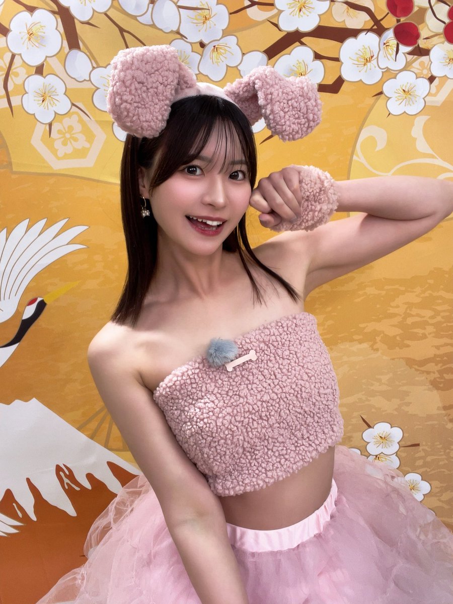 Udita20052005's tweet photo. このビジュでデビューしてくれたの令和の奇跡すぎる。 https://t.co/BvOfmIg3hq