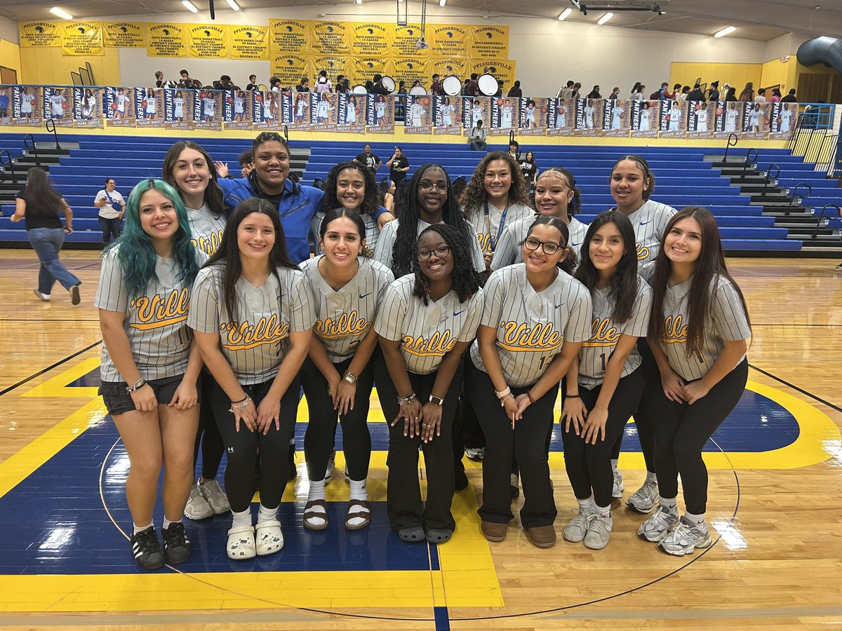 Pflugerville HS Softball tweet media