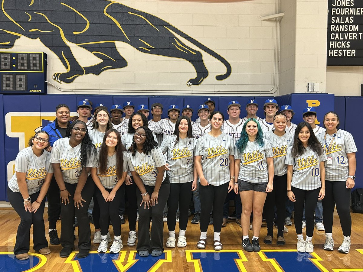 Pflugerville HS Softball tweet media