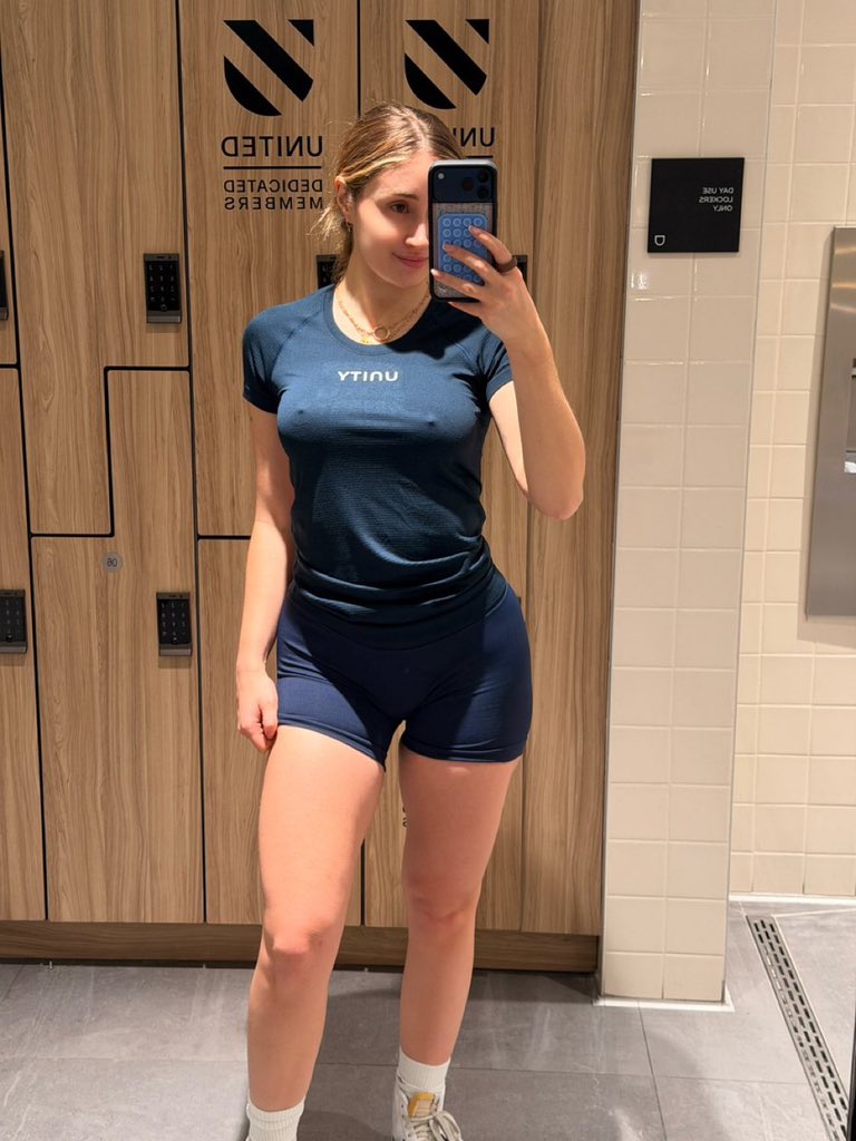 Bronwin Aurora tweet media