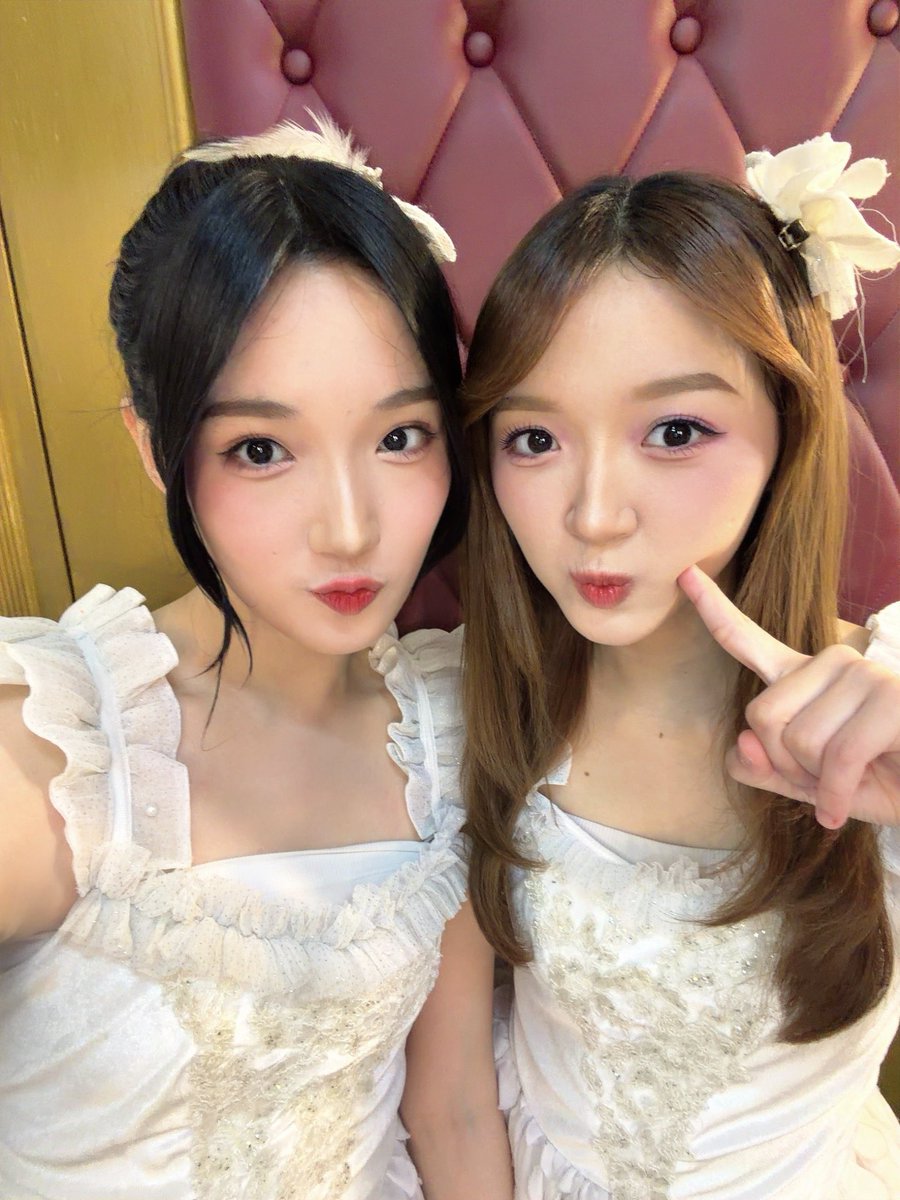 Delynn_JKT48's tweet photo. terimakasii banyak ramune hari iniii 🤍 sama cimut cici imut 🥰 https://t.co/10wLOHmlAu