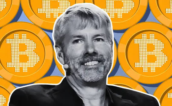 $MSTR is up 20%—but it’s not because Saylor is "HODLing." 

Trick is here:

The Market Cap vs. Net Asset Value (NAV). 📉 

Before the bell today, $MSTR was trading at a massive discount to the value of its Bitcoin holdings.

• The Stash: 713,502 BTC

• BTC Price Recovery: