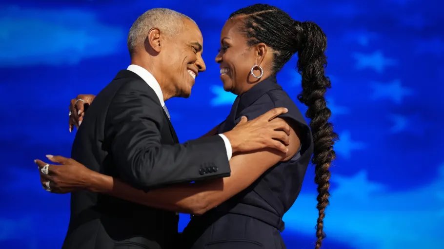 HAPPY BLACK HISTORY MONTH TO BARACK &amp; MICHELLE! DONT PLAY WITH THEM!!!!!!