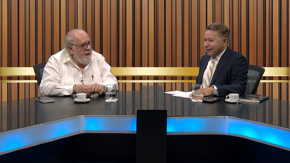 Esta noche a las 8:00, recibo en #LaHoraConGregory, al economista José Lois Malkún. 

Dice que RD puede crecer el doble del año pasado en 2026

Canales 52 Claro y 22 Altice 
#TELEIMPACTO

Hoy, 8:00 P.M.