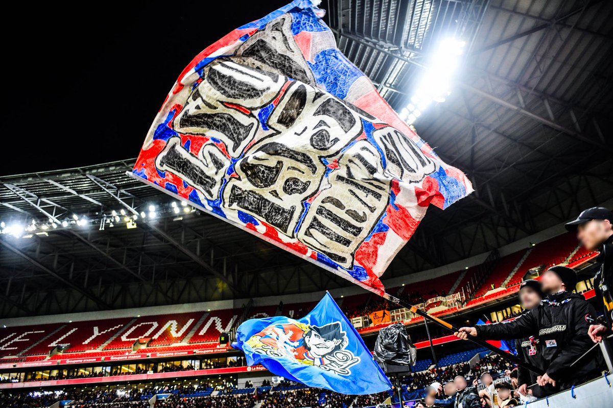 1950officiel's tweet photo. [CDF 04.02.26] OL 2-0 LAVAL https://t.co/CcFJ5ahVmY