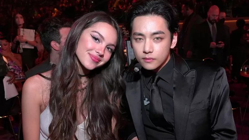 when u cool with everybody.