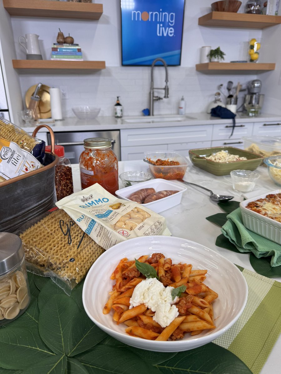 Emily Richards tweet media