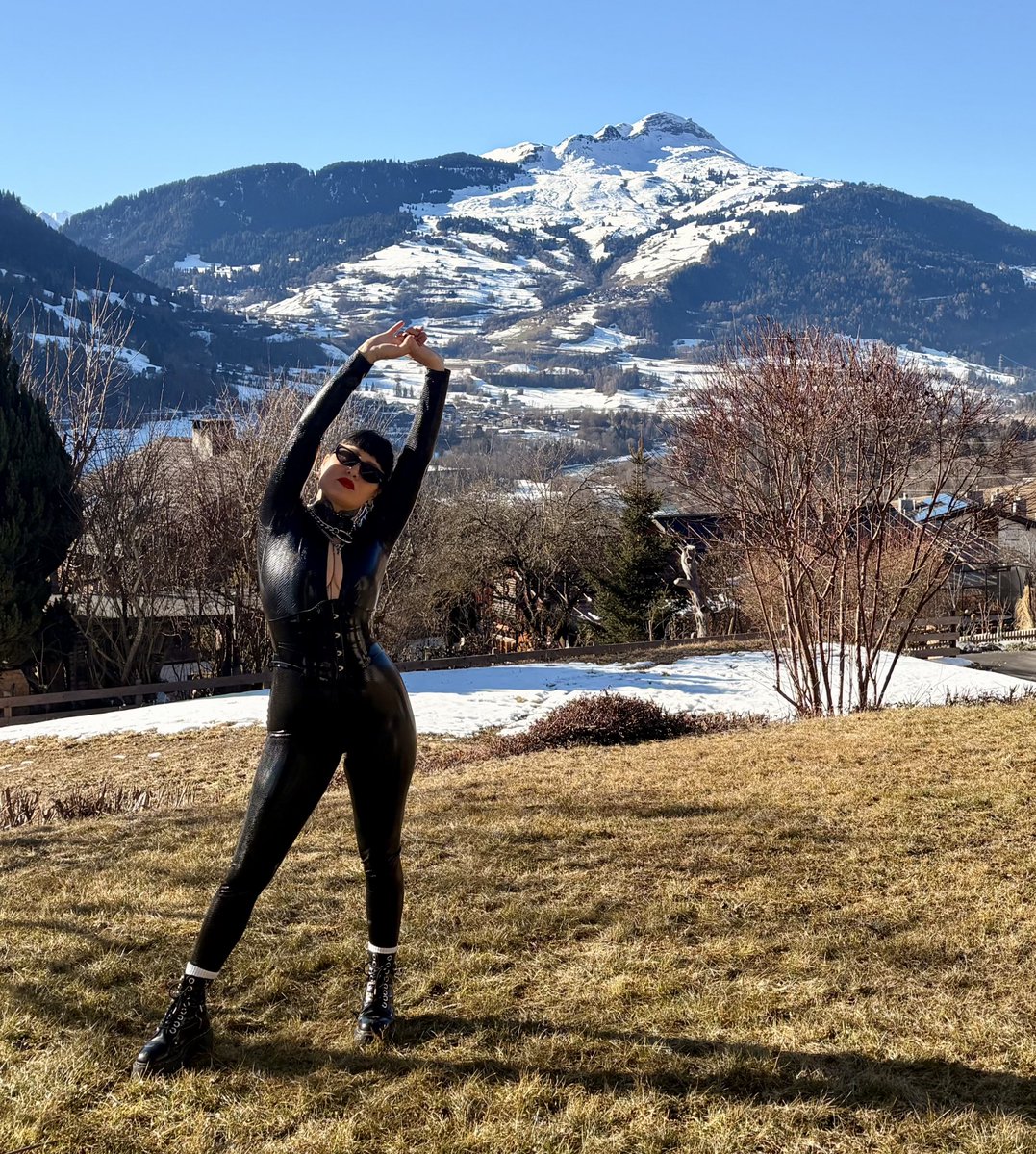 SWITZERLAND IS BEAUTIFUL! 

ZURICH -> <a href="/DerFemDom/">DER FEMDOM ZÜRICH 🔞 The only account !</a> 

More:
allmylinks.com/rosiriot